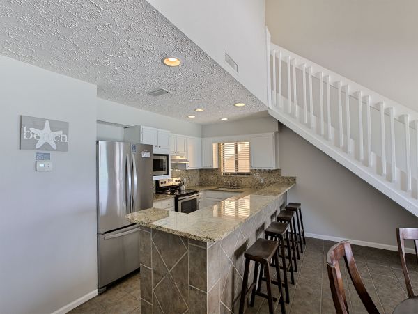 Two stories Oceanfront Condominium Sleeps 10