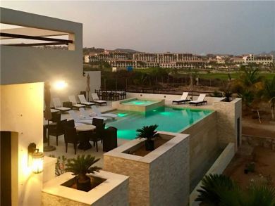Beachfront Six Bedroom Deluxe Villa in Los Cabos