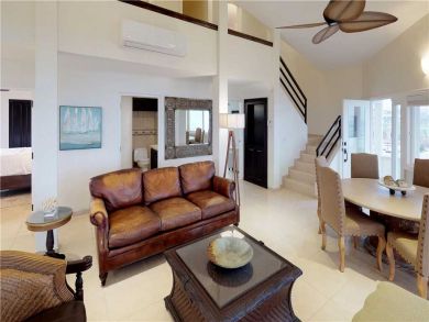 Beachfront Six Bedroom Deluxe Villa in Los Cabos