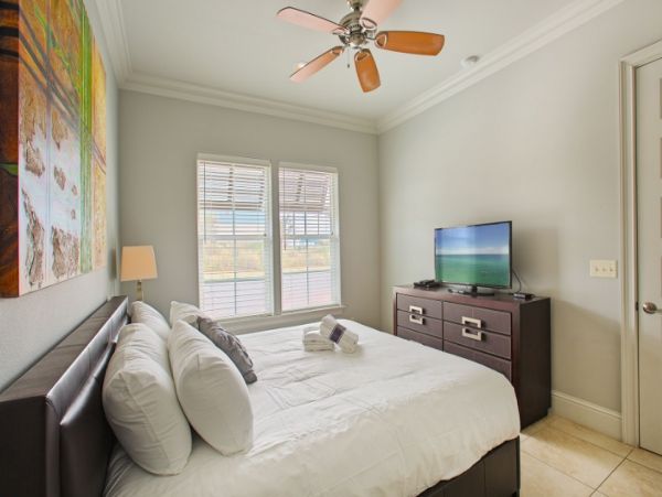 Miramar Beach 4 Bedroom Home Sleeps 16 Communal Pool