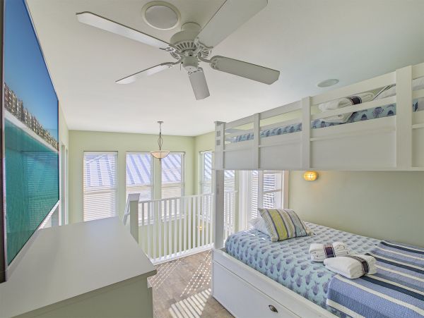 Short Walk to Beach Miramar Vacation Home With Five Bedrooms