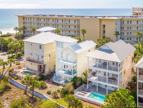 Short Walk to Beach Miramar Vacation Home With Five Bedrooms