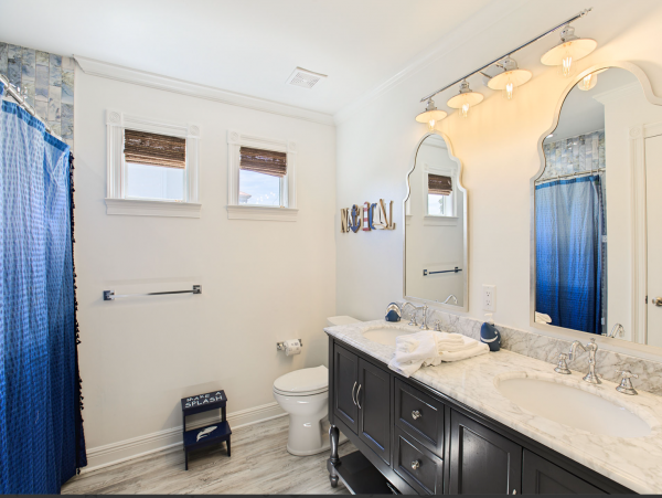 Main House and Guest House Luxury New Destin Vacation Home