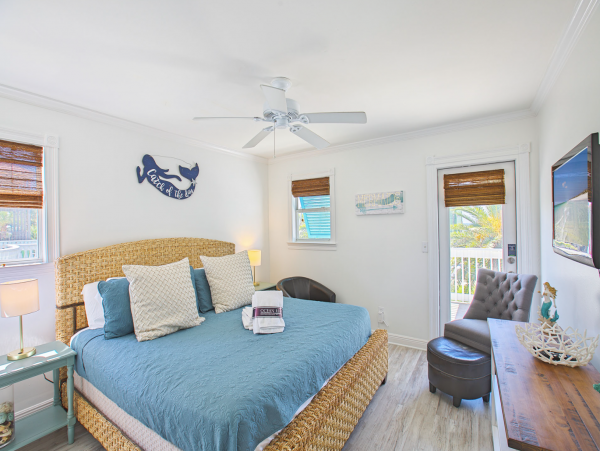 Main House and Guest House Luxury New Destin Vacation Home