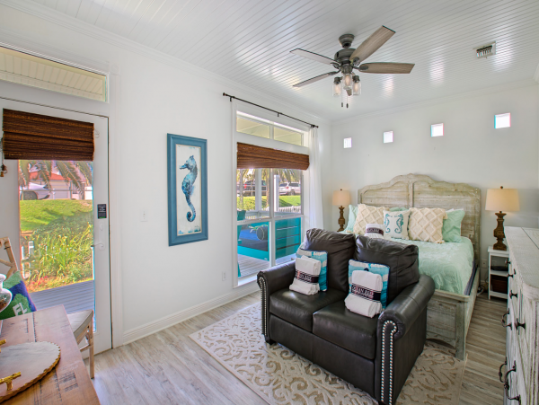 Main House and Guest House Luxury New Destin Vacation Home