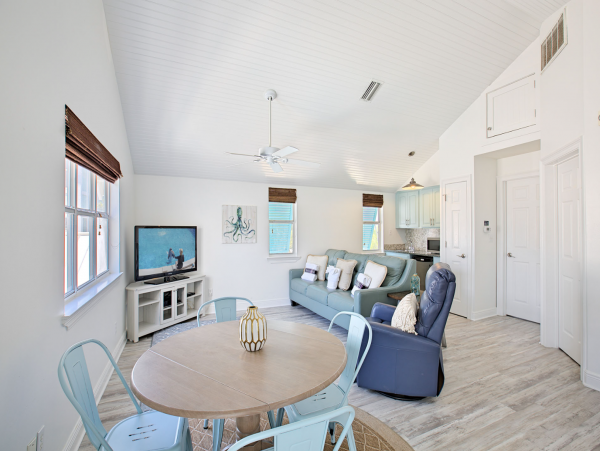 Main House and Guest House Luxury New Destin Vacation Home
