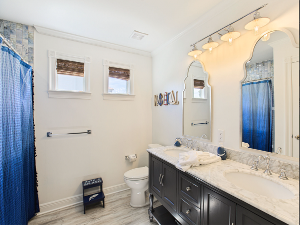 Main House and Guest House Luxury New Destin Vacation Home