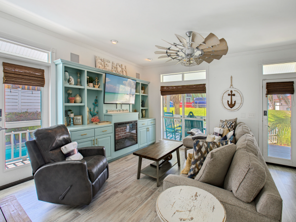 Main House and Guest House Luxury New Destin Vacation Home