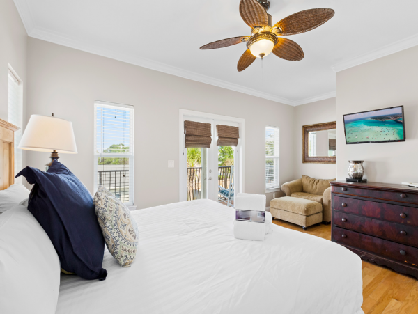 Destin Home Main House + Guest House Sleeps 16 Guests Total