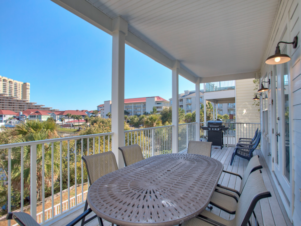 Gracious Vacation Home in the Heart of Miramar Beach