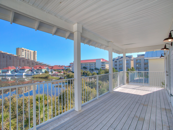 Gracious Vacation Home in the Heart of Miramar Beach