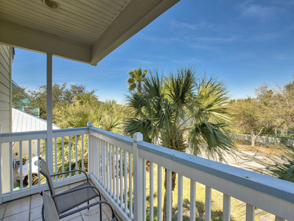 Cheerful Coastal Cottage with Private Pool & Balconies - Walk to Beach