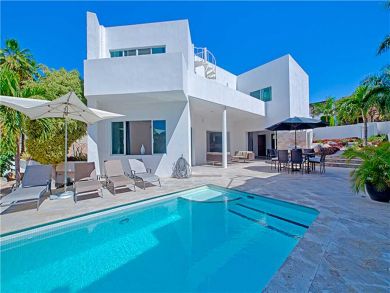Ocean View Three Bedroom Vacation Home in Los Cabos