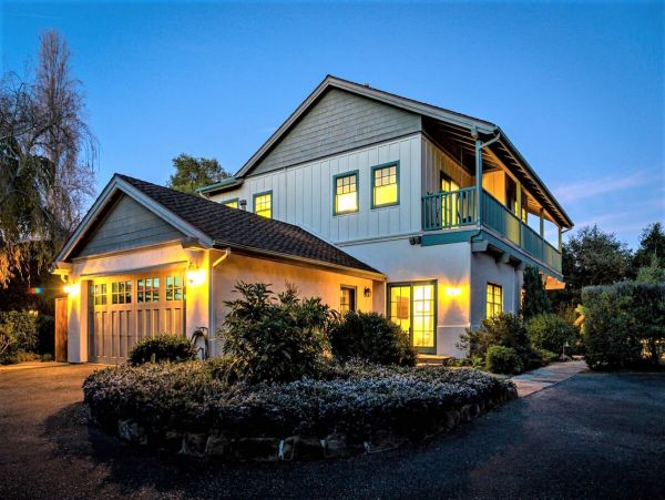 A Beautiful Montecito Vacation Home Sleeps Eight Guests