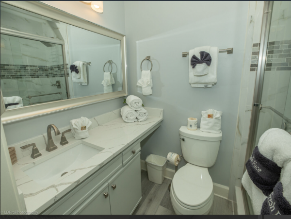 Beachfront Destin Vacation Condo Sleeps Eight Guests