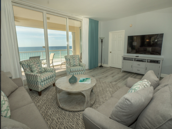 Beachfront Destin Vacation Condo Sleeps Eight Guests