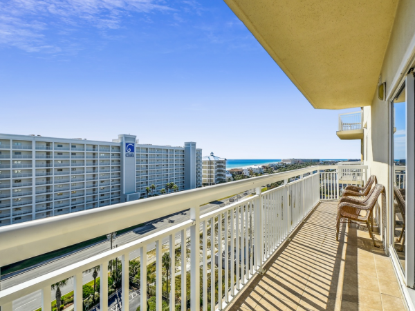 Luxurious Gulf View Condo in Destin's Premier Location