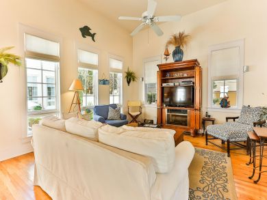 Three Bedroom Destin Home with Private Pool
