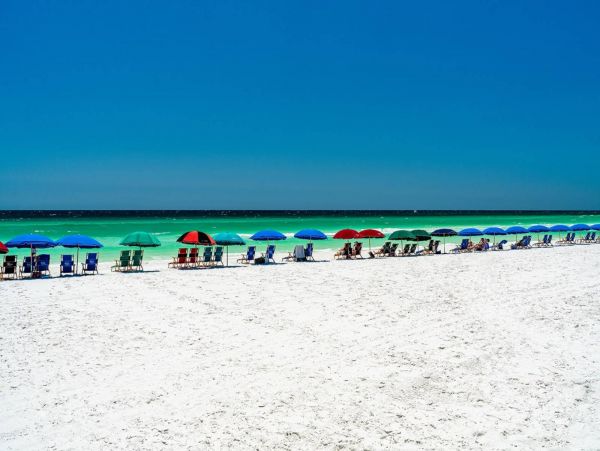 3 Bedroom Vacation Townhome in Destin Steps from Beach