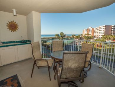 Destin Vacation Condo Sleeps 8 Guests