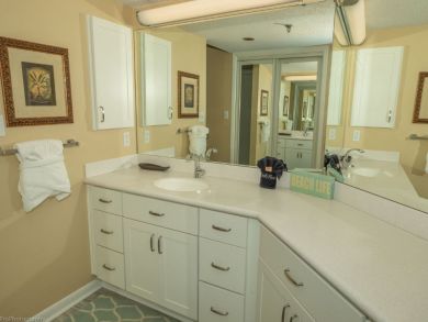 Destin Vacation Condo Sleeps 8 Guests