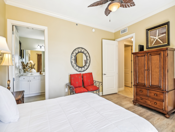 Destin Luxury 3 Bedroom Spacious Condo with Pool & Views