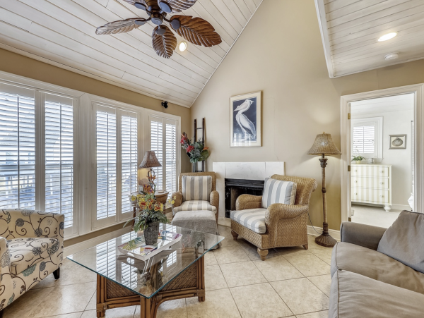 Three Bedroom Sleeps 10 Guests Flip Flop Stroll Private Beach