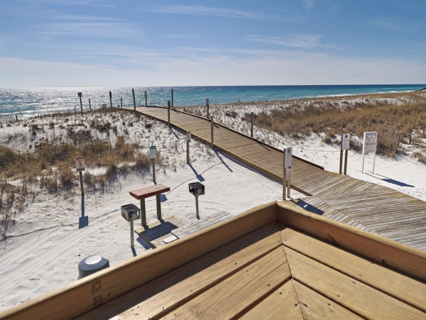 Three Bedroom Sleeps 10 Guests Flip Flop Stroll Private Beach