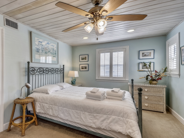 Three Bedroom Sleeps 10 Guests Flip Flop Stroll Private Beach