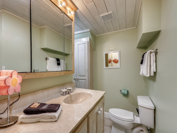 Three Bedroom Sleeps 10 Guests Flip Flop Stroll Private Beach