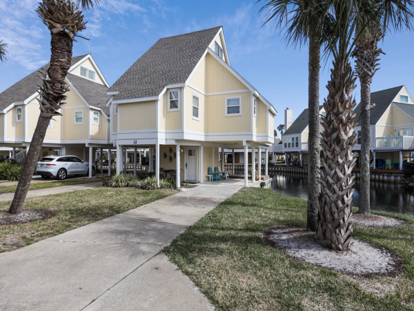 Three Bedroom Sleeps 10 Guests Flip Flop Stroll Private Beach