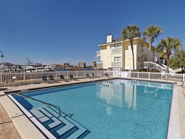 Three Bedroom Sleeps 10 Guests Flip Flop Stroll Private Beach