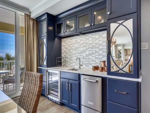 Three Bedroom Luxury Vacation Condo in Destin 8 Guests