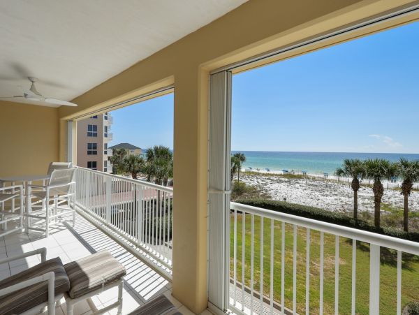 Three Bedroom Luxury Vacation Condo in Destin 8 Guests