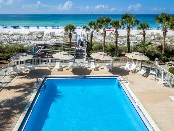 Three Bedroom Luxury Vacation Condo in Destin 8 Guests
