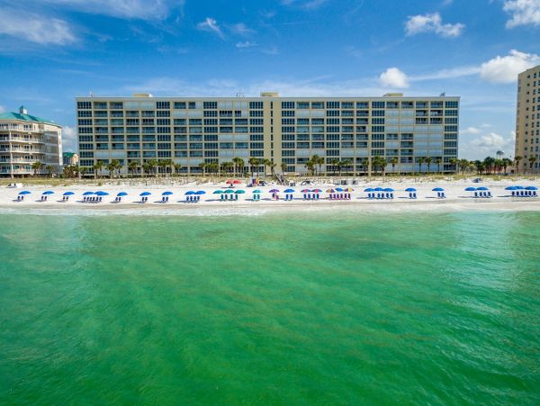 Three Bedroom Luxury Vacation Condo in Destin 8 Guests