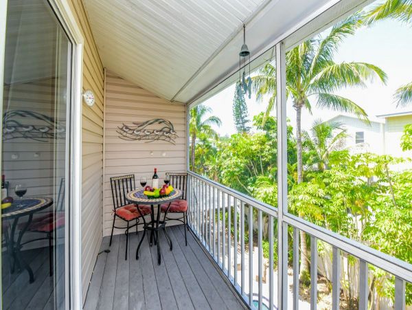 Holmes Beach Vacation Condo 2 Bedrooms Short Walk To Beach