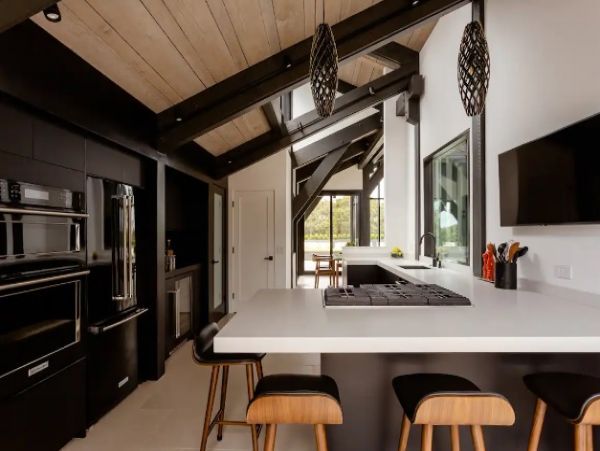 Spectacular Modern 3 Bedroom Santa Cruz Vacation Home