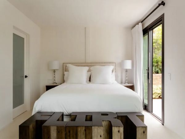 Spectacular Modern 3 Bedroom Santa Cruz Vacation Home