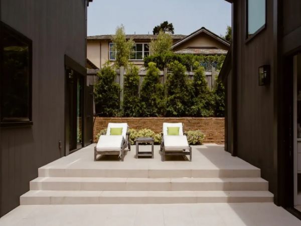 Spectacular Modern 3 Bedroom Santa Cruz Vacation Home