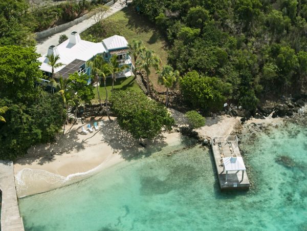 Beachfront Five Bedroom Rental Home in St. Thomas
