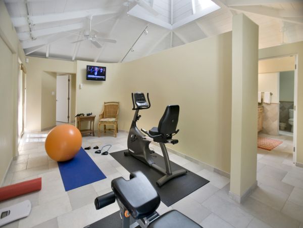 Beachfront Five Bedroom Rental Home in St. Thomas