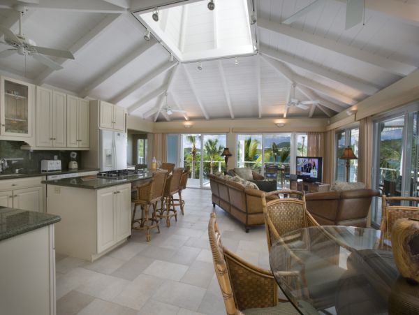 Beachfront Five Bedroom Rental Home in St. Thomas