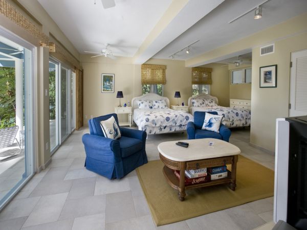Beachfront Five Bedroom Rental Home in St. Thomas