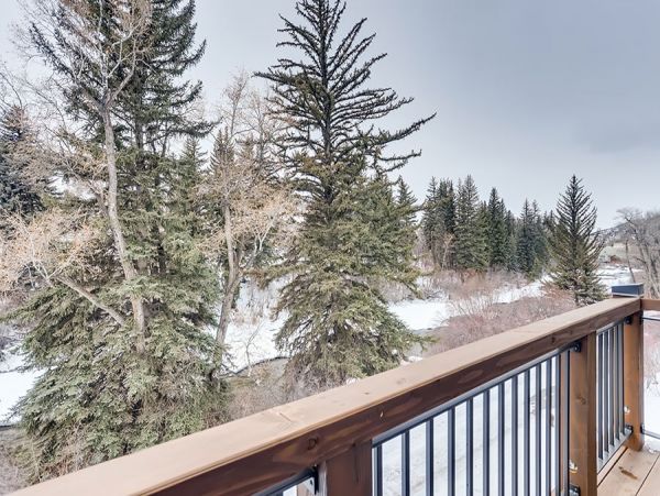 Walk to Lift Four Bedroom Vacation Townhome in Avon