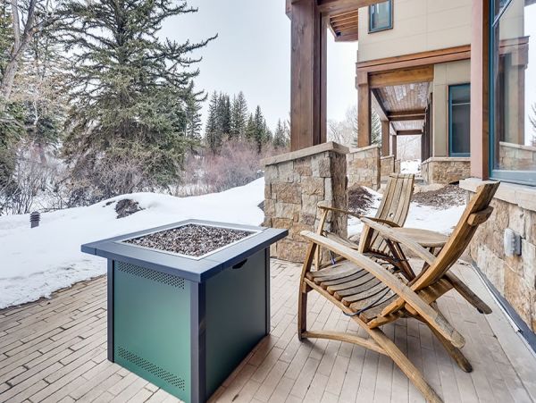 Walk to Lift Four Bedroom Vacation Townhome in Avon
