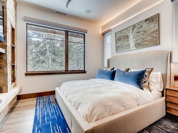 Walk to Lift Four Bedroom Vacation Townhome in Avon