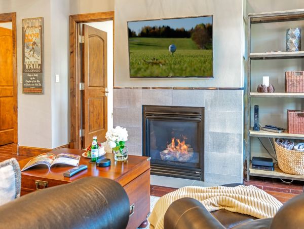Avon Luxury Vacation Rental Condo Four Bedrooms Sleeps 8