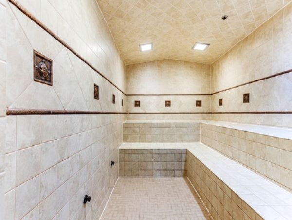 Avon Luxury Vacation Rental Condo Four Bedrooms Sleeps 8