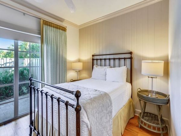On Beach Holmes Beach Vacation Condo Three Bedroom
